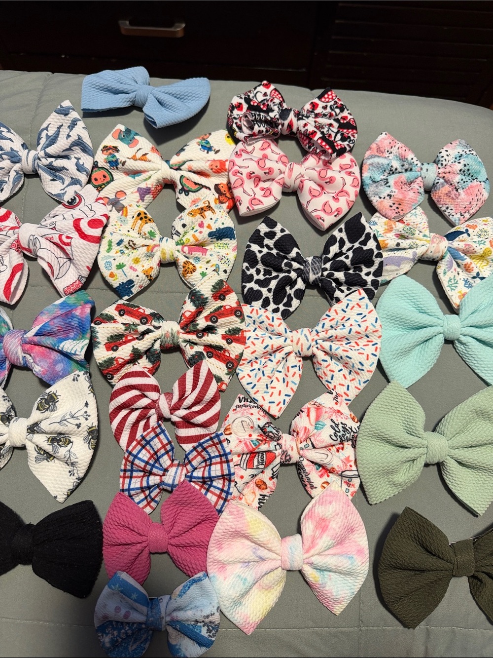 Little girls bows and clips